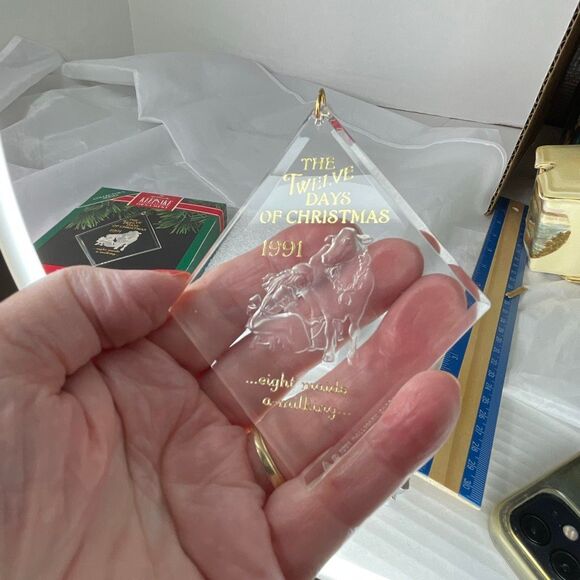 Hallmark the 12 days of Christmas 8 maids a milking ornament - Picture 2 of 4